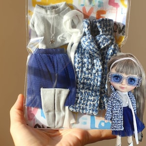 Sets. Fit for Neo blythe.