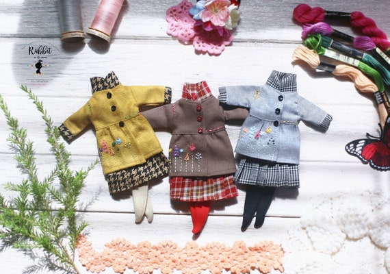 Doll clothes for Middie blythe.
