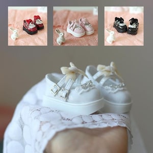 Dolls shoes for Paola reina.