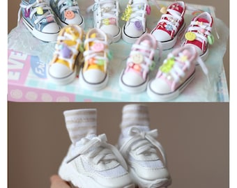 FREE socks. Shoes for Disney Animator doll 16".