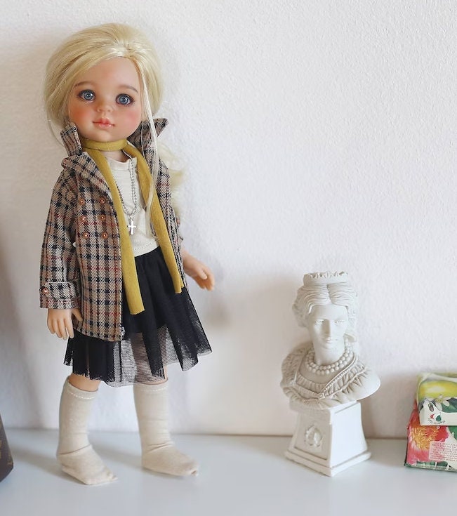 Dolls clothes for Paola reina.