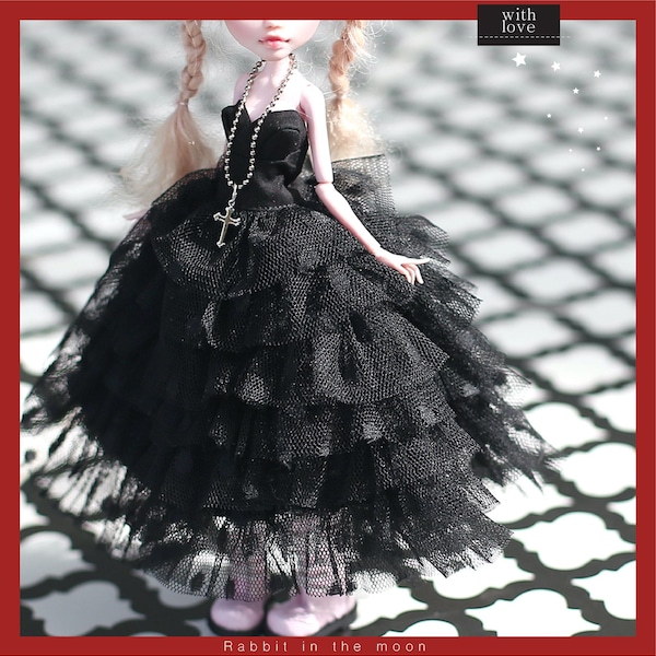 Clothes for M H  dolls.