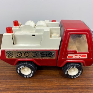 Vintage 1970&#39;s Buddy L Fire Department Truck Pressed Steel Pumper Emergency