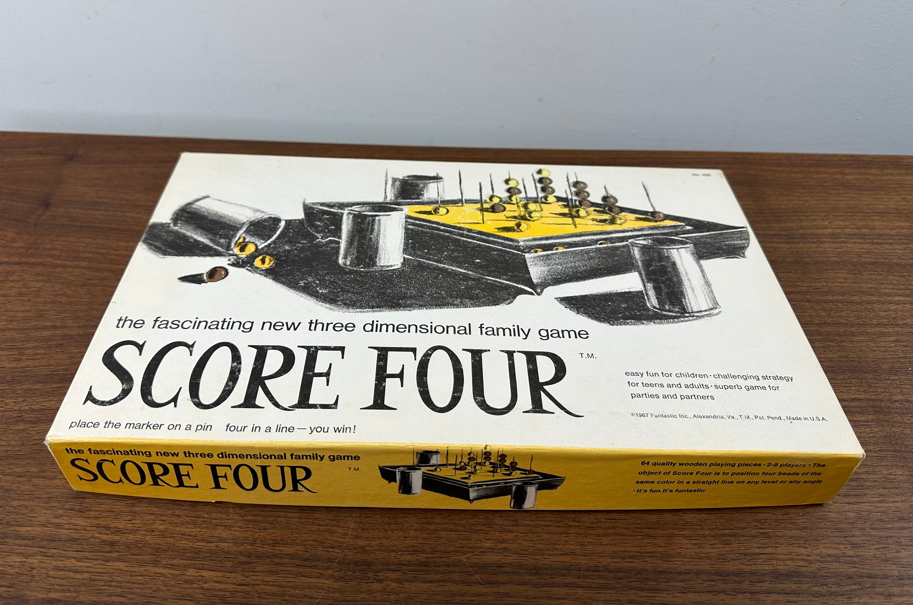 Vintage 1967 Score Four - Three Dimensional Family Game by