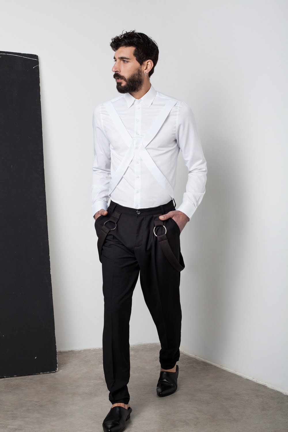 plain white shirt and black pants
