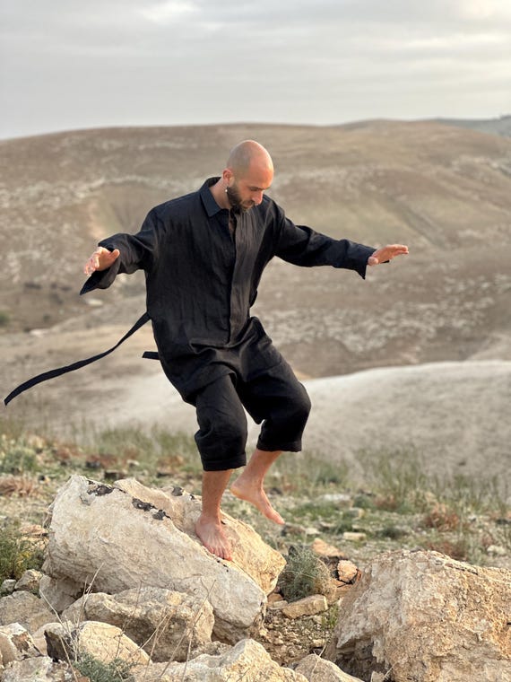 Mono de lino para hombre: overol negro extragrande de NARGASSI