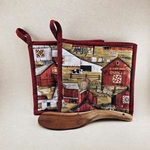 Barn Quilts Hot Pads Set