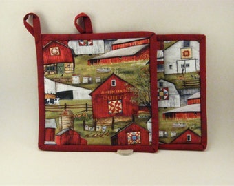 Barn Quilts Hot Pads Set