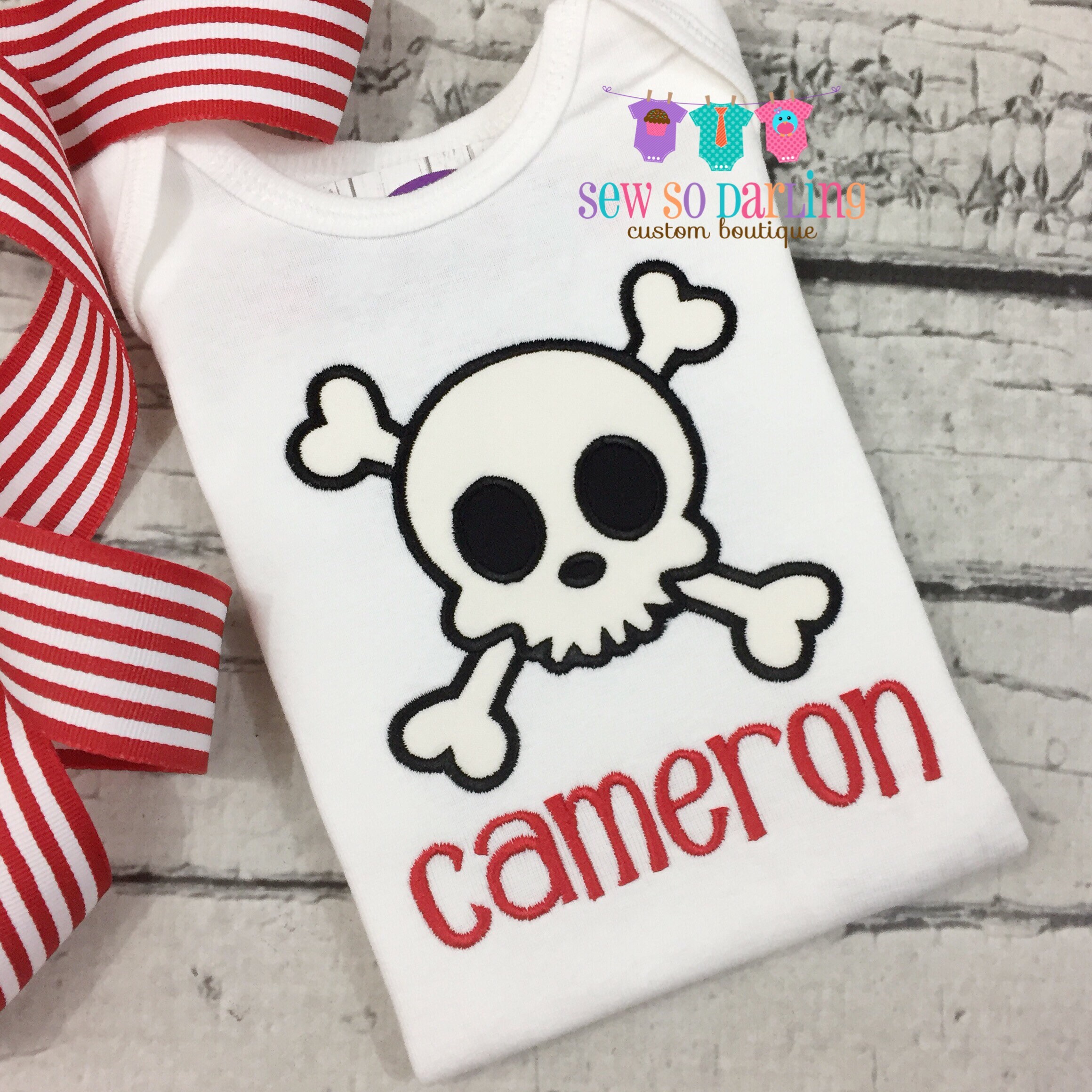 Essuyer Me Butin Pirate Bebe Et Enfant Bib Crane Et Os Etsy