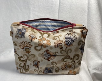 Handmade Neutral Floral Zipper Pouch – Vintage Style Makeup Bag – Lined Cosmetic Bag