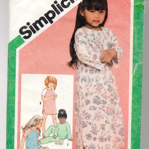 Simplicity 9790 Childs pullover nightshirt in 2 lengths, Pajamas and baby dolls sizes 3 and 4 UNCUT FF 1980 (use also as play clothes dress)