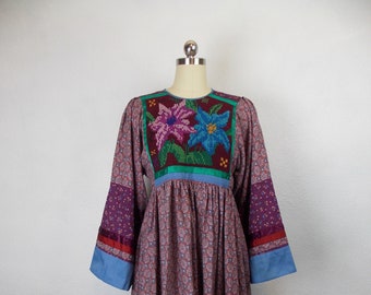 Folk Inspired Boho Dress Size Small 1970's 1980's