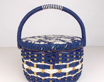 Vintage Singer Round Sewing Basket