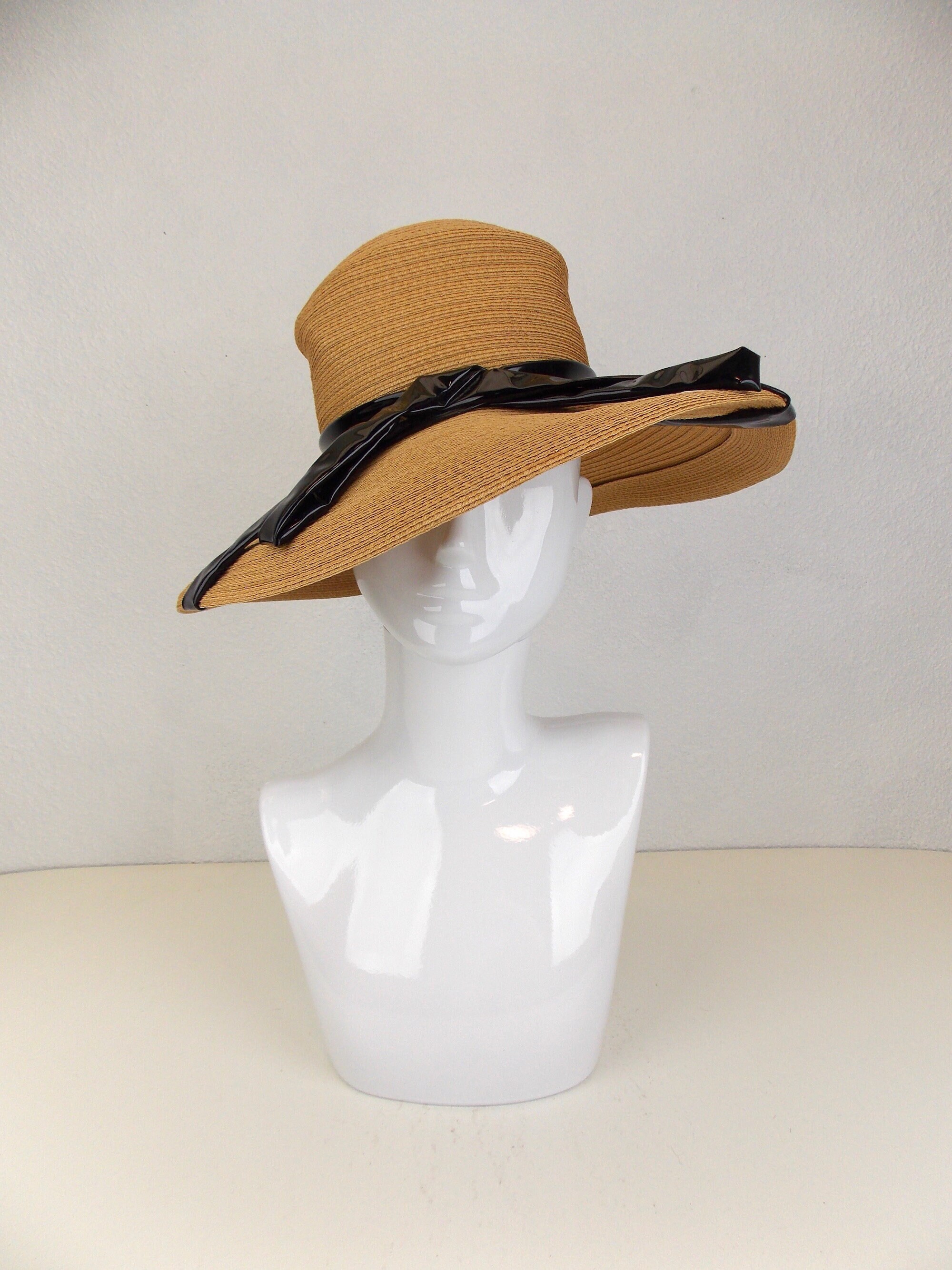 Stylish Vintage Peach Felt Hat with Ribbon - Marshall Fields Vintage Marshall Fields Hat with Feather Musketeers. For  main image 2