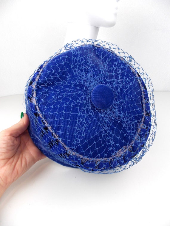 1960's Bright Blue Velvet Cloche Hat with Netting - image 4