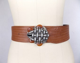 Stunning vintage genuine VENTILO wide brown leather belt 33 flower buckle Stunning Vintage Genuine VENTILO Wide Brown Leather Belt 33  main image 3