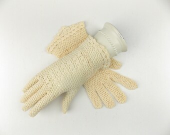 Crochet Wrist Length Gloves Ivory Small