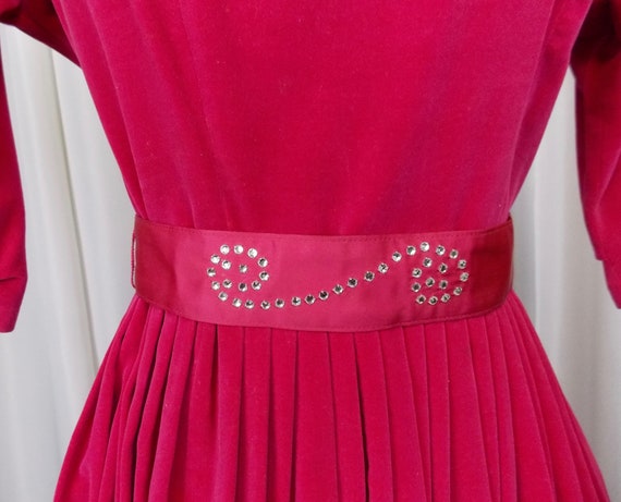 1950's Pink Velvet Dress with Matching Rhinestone… - image 5