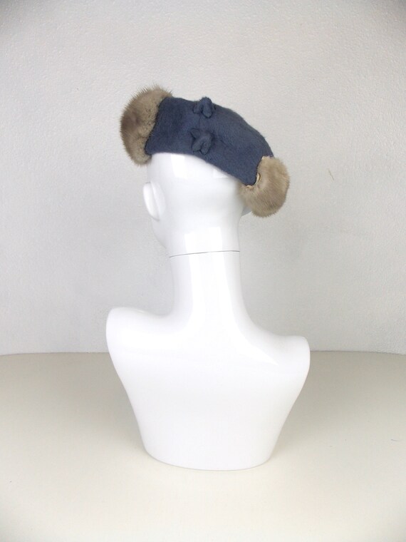 1940's 1950's Blue Felt Hat with Fur Trim - image 3