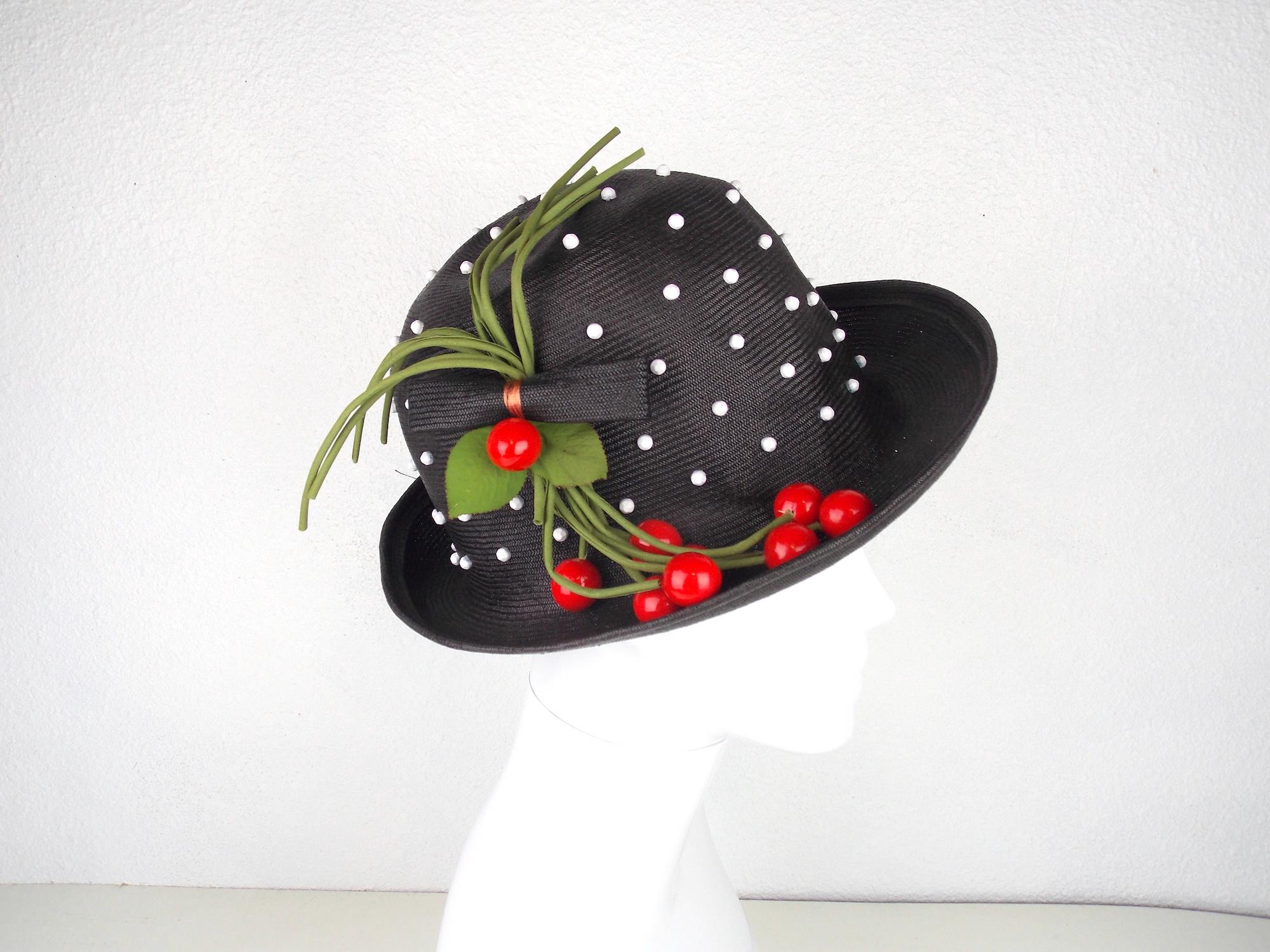 RARE Vintage Mr. John Signature Series Black and Gold Beaded Women\'s Hat Turban Shop Cloche Hat - 1920s Beaded Peacock Turban Hat | BABEYOND main image 4