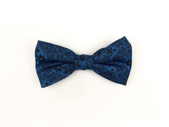 Vintage Clip On Blue Bow Tie 1950's 1960's - image 1