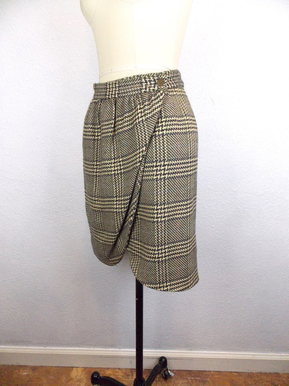 1990's Giorgio Armani Plaid Skirt Suit Wool and C… - image 7