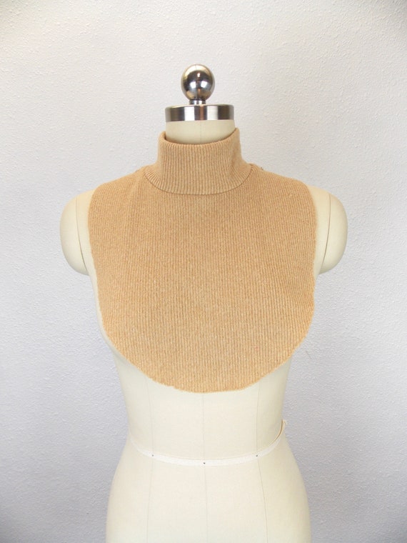 1970's Poly Knit Dress with Removable Dickey Coll… - image 5
