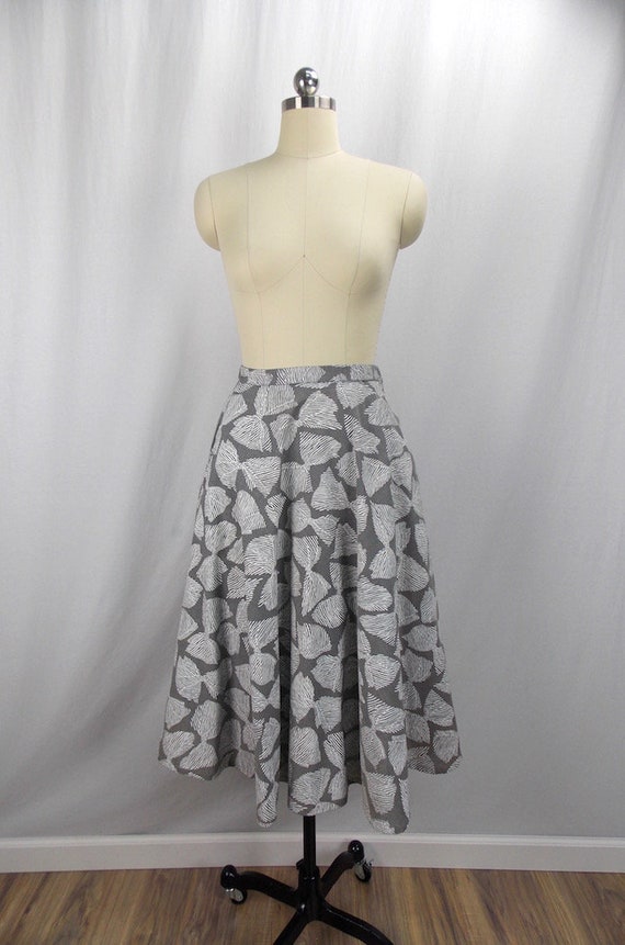 Retro 1950's Circle Skirt Gray and White Print Cot