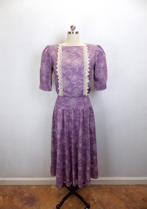 1980's 1990's Gunne Sax Lilac Purple Dress