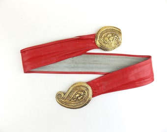 1980's Red Leather Belt with Gold Tone Paisley Shaped Buckle Size Medium to Large