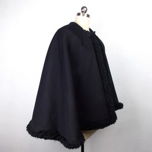 Vintage Short Wool Cape in Black Open Size - Etsy