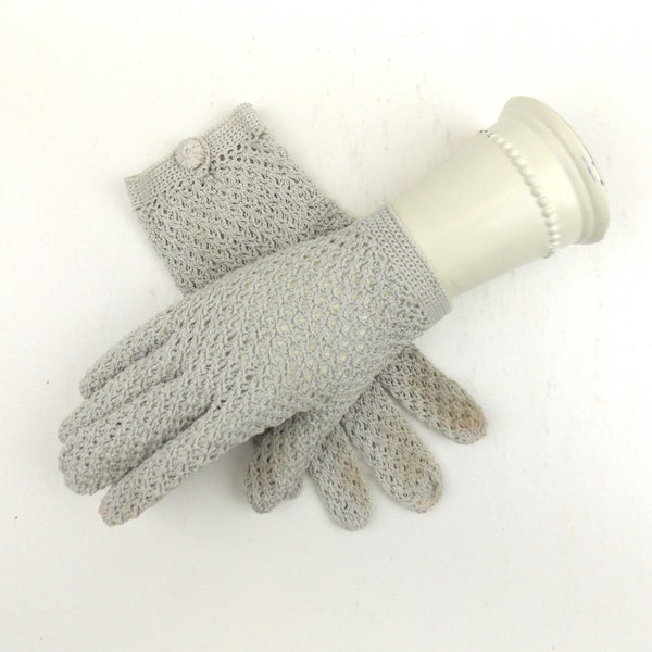 Crochet Wrist Length Gloves Gray Small