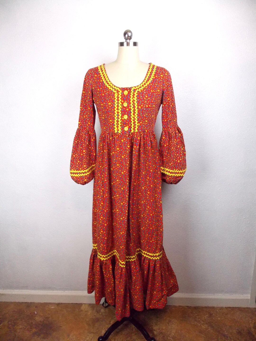 red prairie dress (5 sizes) 22 bust) *Puffed short sleeves and tiered flowy skirt for movement *100% breathable cotton for year Batsheva + Ruffle velvet prairie