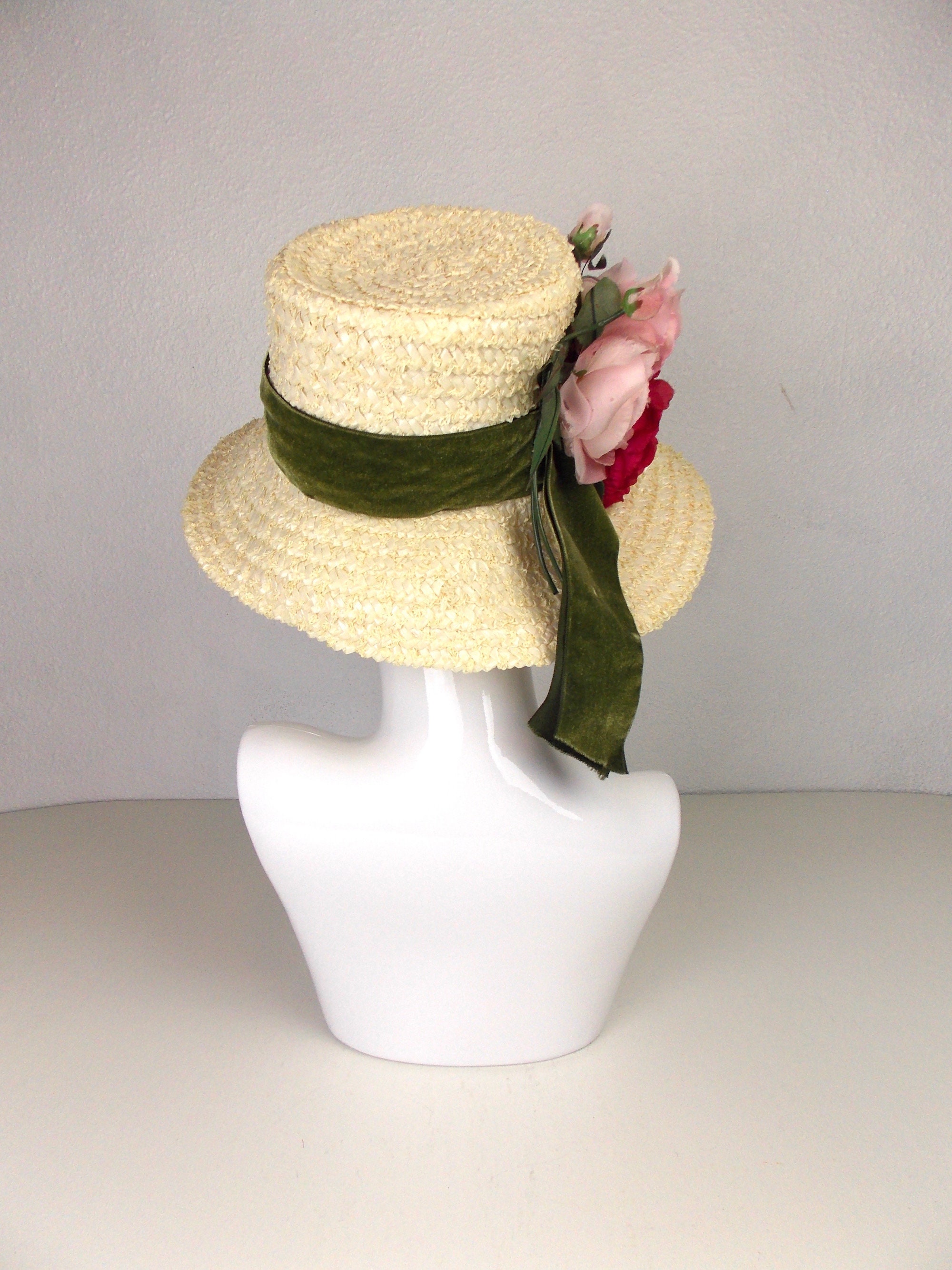 Ivory Raffia Straw Hat Large Brim With Silk Roses 1960 display picture 1