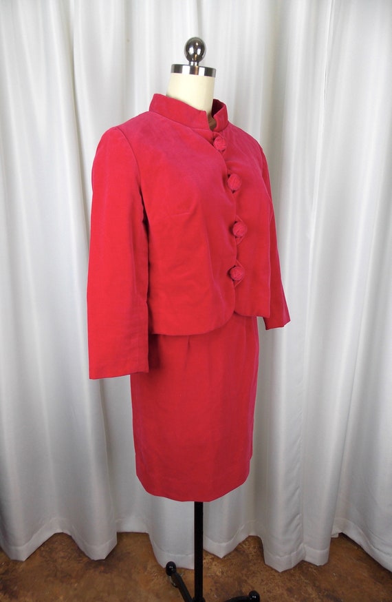 Pink Velveteen Skirt Suit Two Piece 1960's XS Jac… - image 3