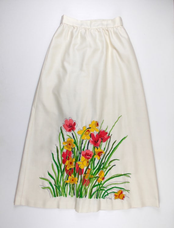 Vera Neuman Embroidered Hostess Wrap Skirt 1970's