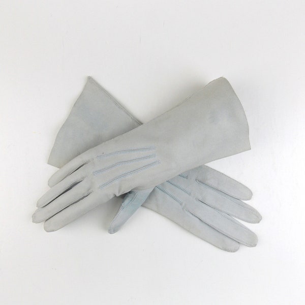 Vintage Gloves in Dove Gray Size 7 with Suede Finish Trefousse & Co Made in France