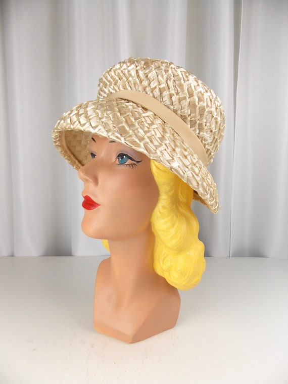 Ivory Raffia Straw Hat 1950's 1960's