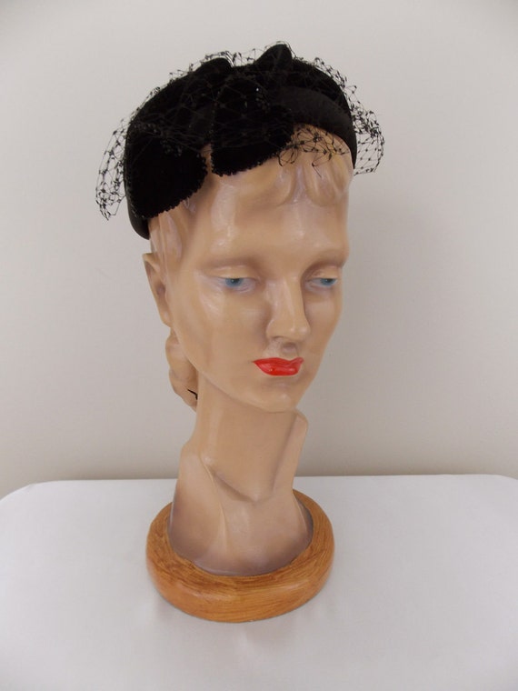 Black Felt Cocktail Hat with Netting - image 2