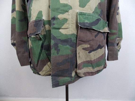 ジャケット・アウター Vintage Camouflage Army Jacket Vintage Woodland Camo Jacket | US ARMY With Patches | 80s