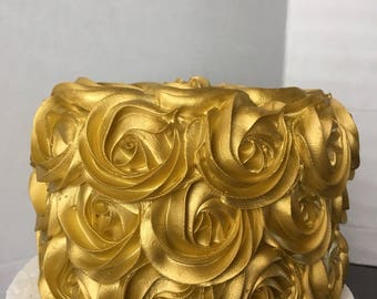 Gold rosettes fakes cakes