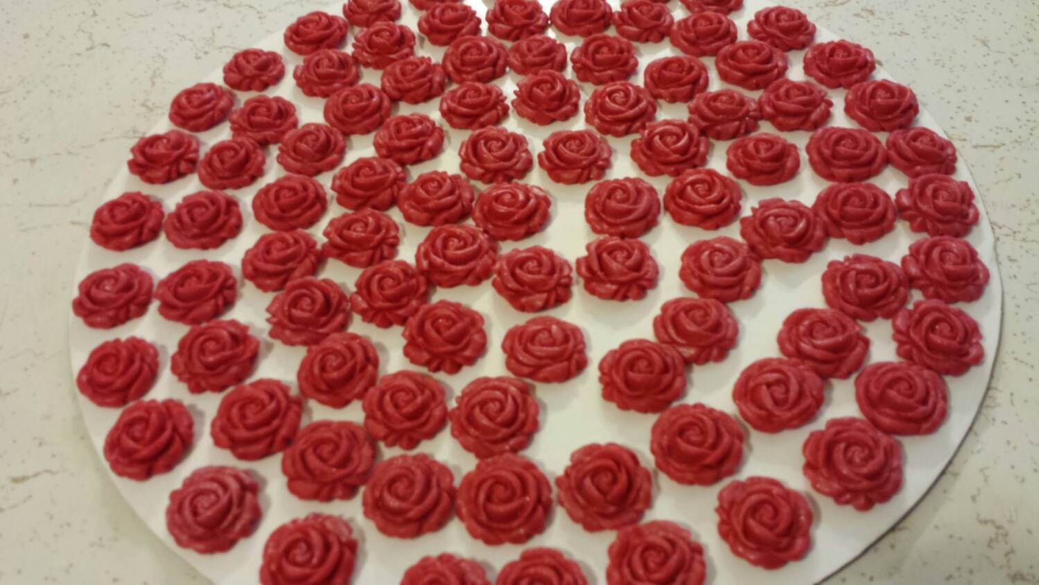 Fondant Edibles Roses. Sugar Flowers. 1 Inches Diameters Etsy