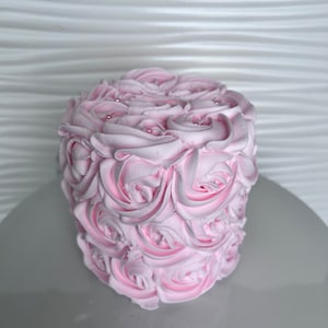 Fake cakes: Pastel pink color. Rossete Cake .4x4 inch / 8 x 4 inch