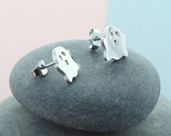 Ghost Simple Outline Stud Earrings