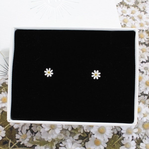 Mini Daisy Stud Earrings