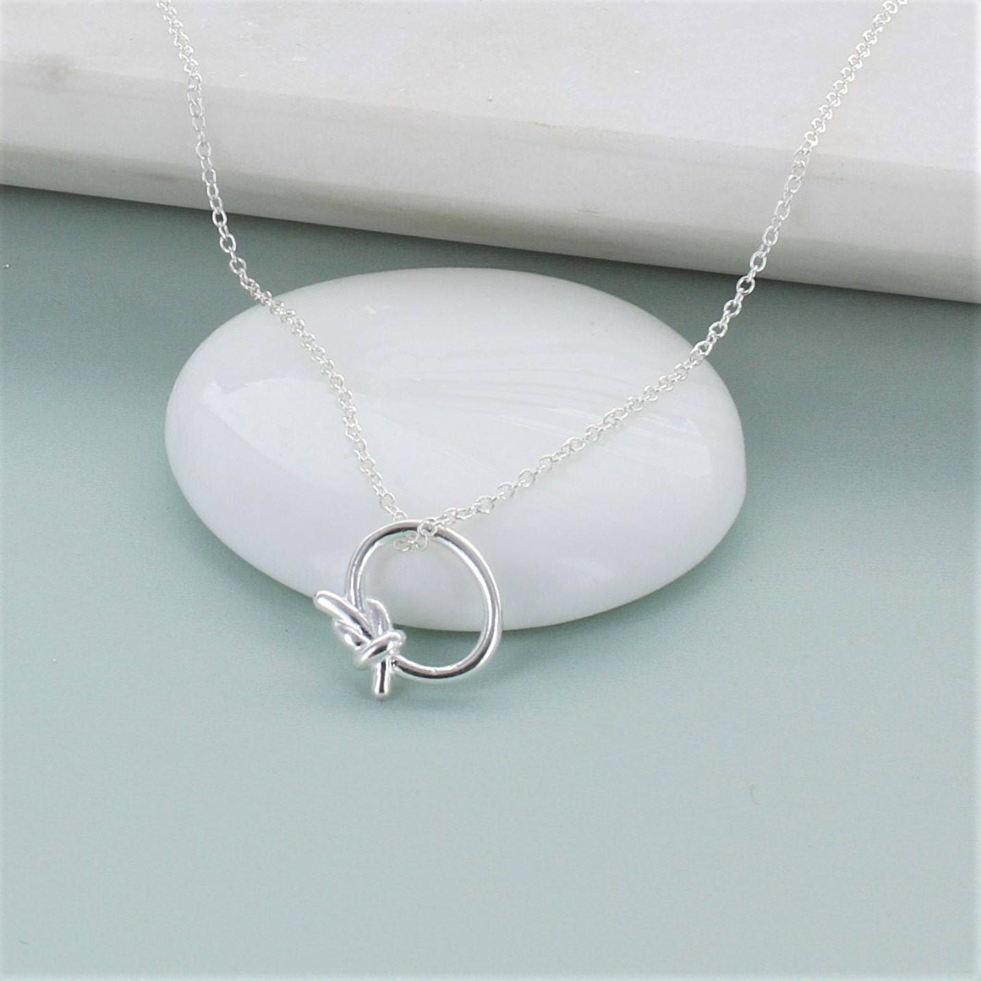 ネックレス・ペンダント STONEHENgE Love Knot Silver Necklace Italian Sterling Silver Love Knot Pendant Necklace