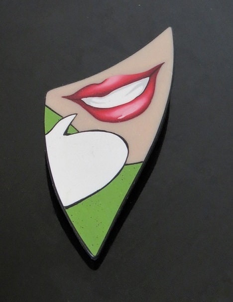 Pop art speech bubble shard brooch in green