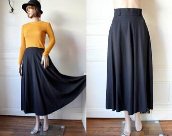 black flare skirt outfit