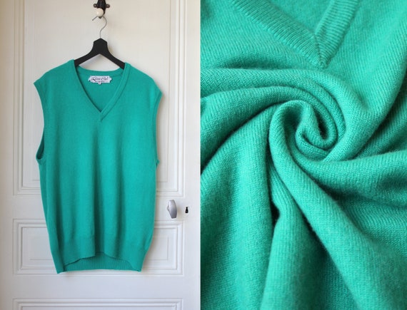 plain green jumper