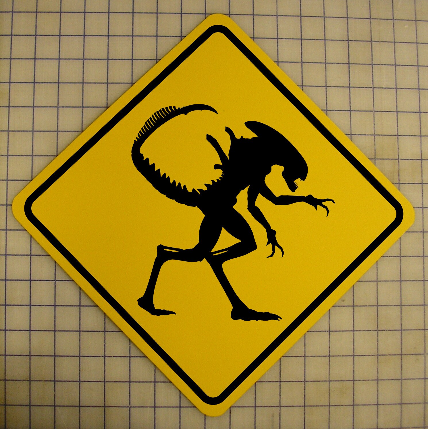Aliens Xenomorph Crossing Yellow Metal Sign Road Sign - Etsy